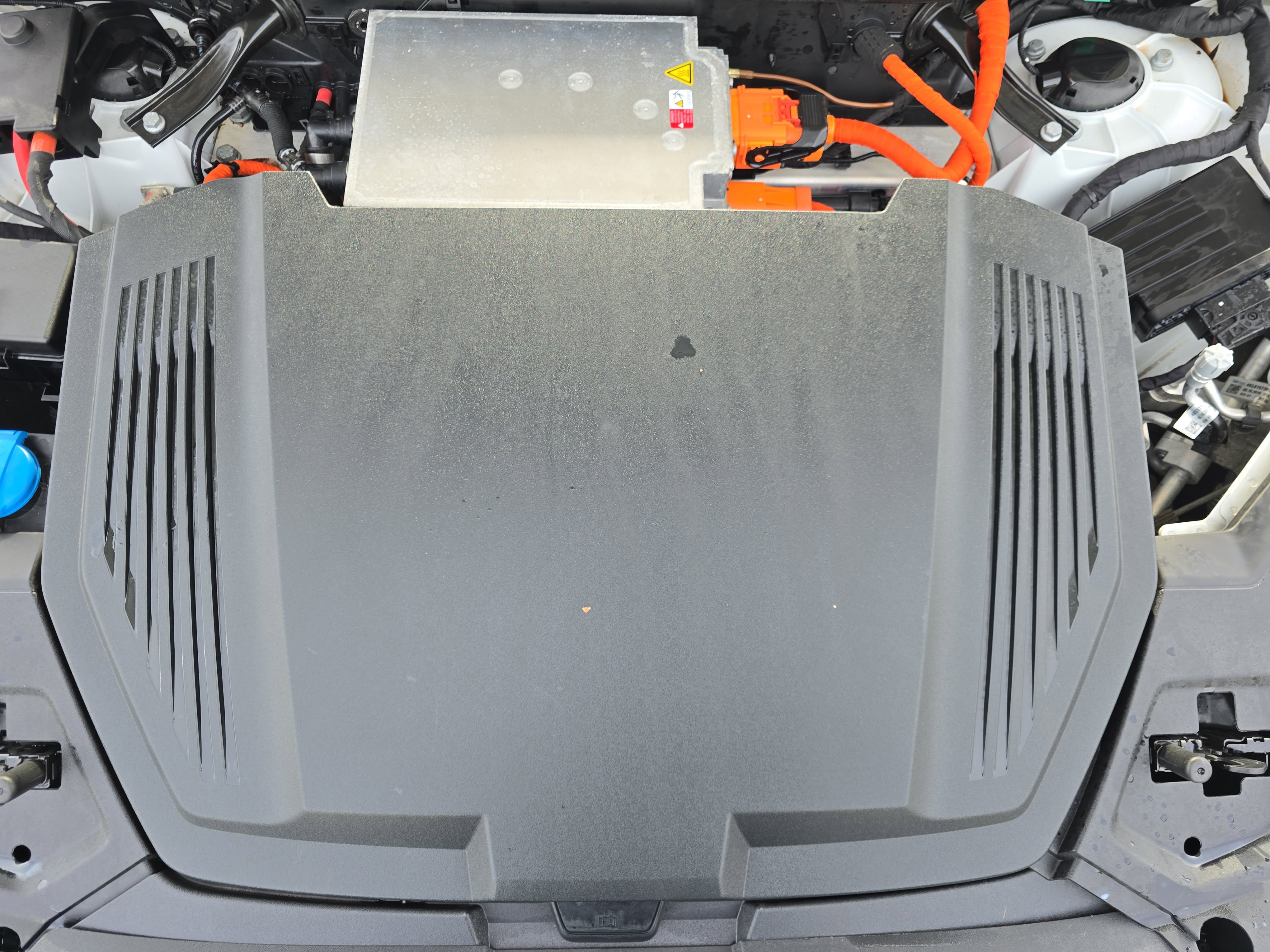 Used 2019 Audi e-tron Premium Plus AWD/4WD image 31