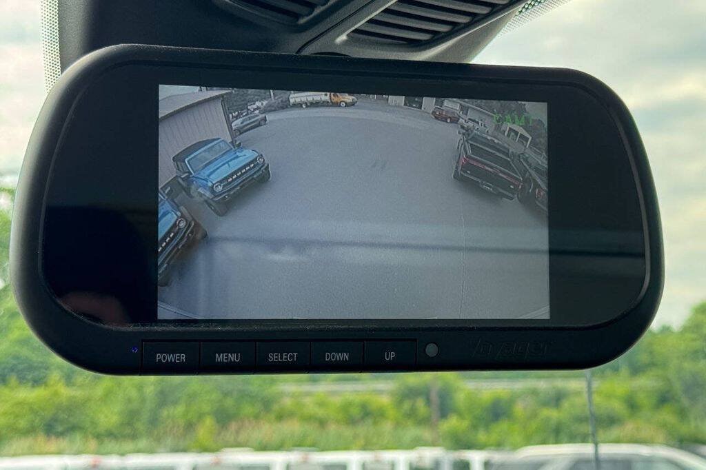 Used 2023 Ford E-Transit RWD image 34