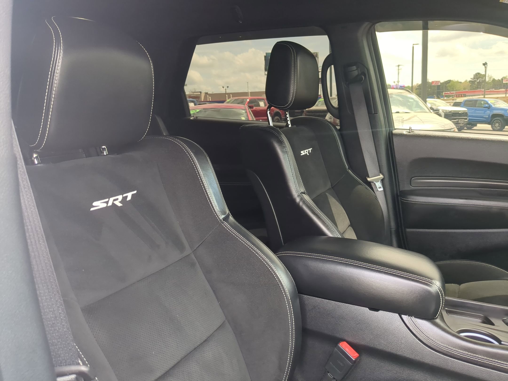 Used 2022 Dodge Durango SRT image 27