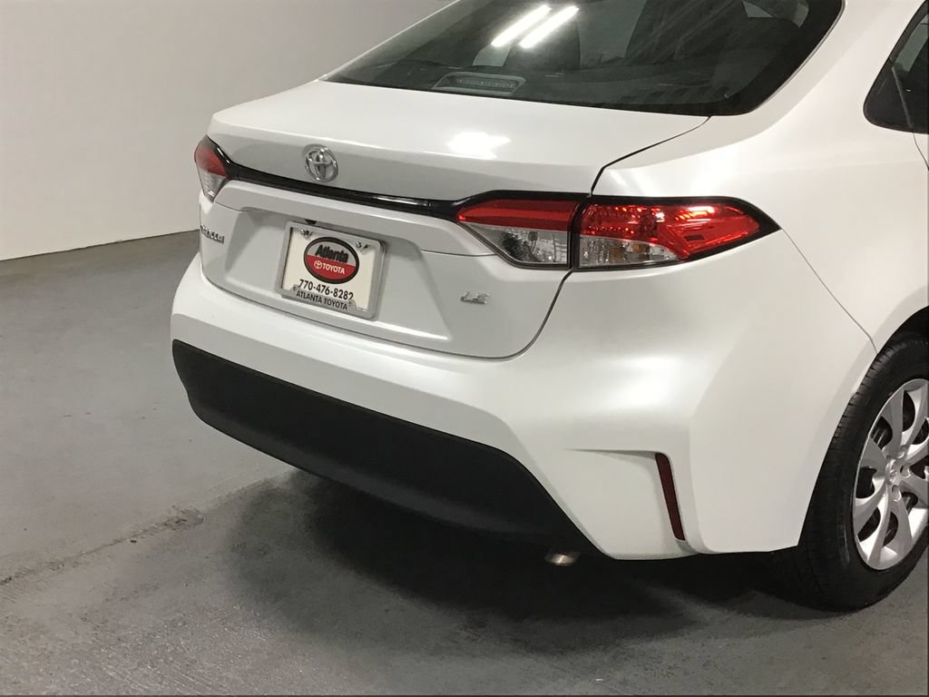 Certified 2024 Toyota Corolla LE FWD image 9