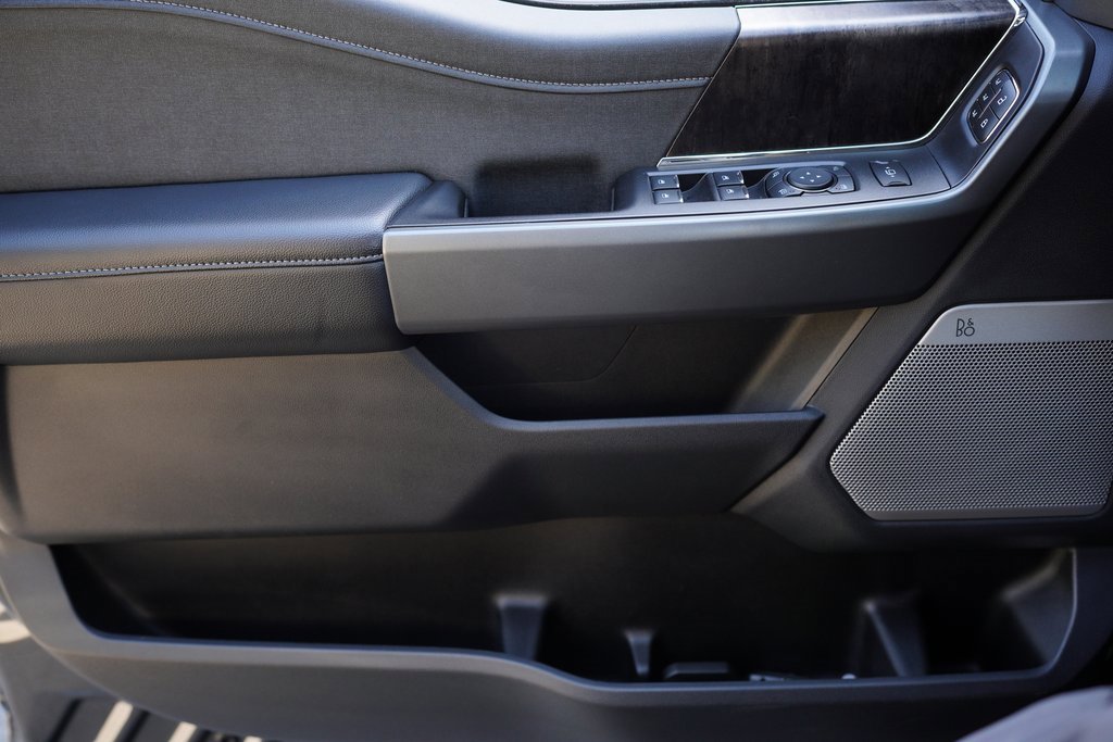 Used 2025 Ford F350 Lariat image 36