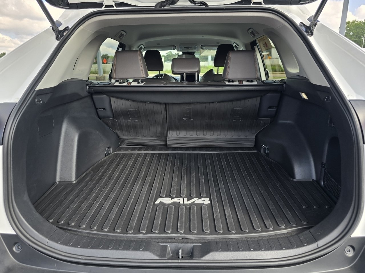Certified 2024 Toyota RAV4 Adventure AWD/4WD image 18
