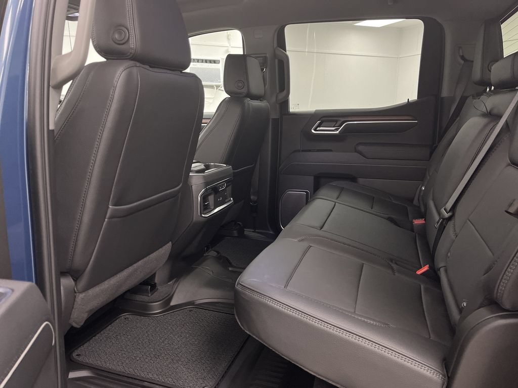 Used 2026 GMC Sierra 1500 Denali w/ Technology Package AWD/4WD image 15