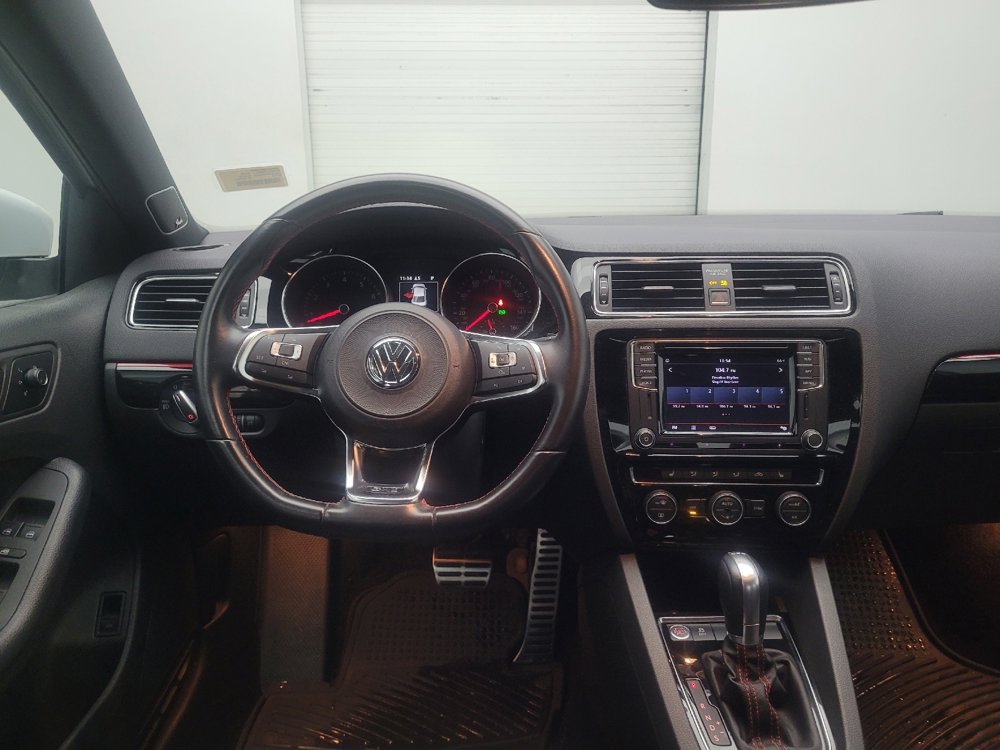 Used 2018 Volkswagen Jetta GLI image 22
