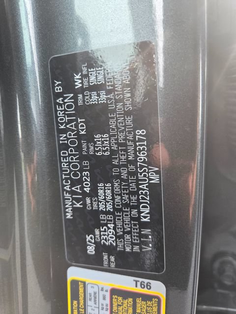 Used 2025 Kia Soul LX w/ LX Technology Package FWD image 23