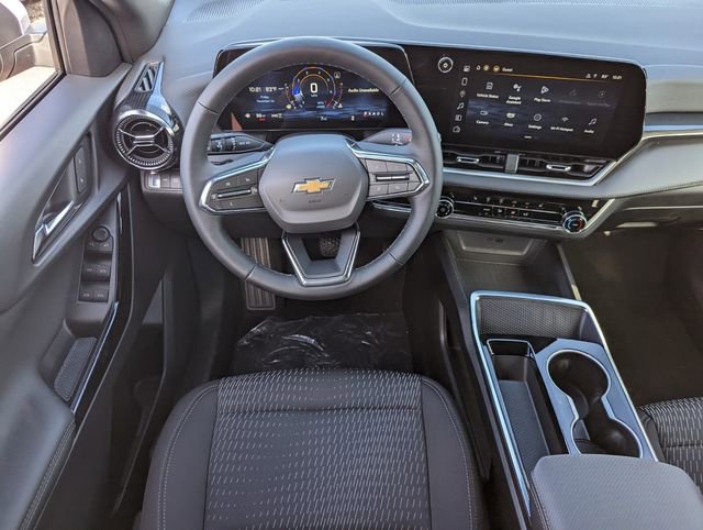New 2025 Chevrolet Equinox LT w/ Safety and Technology Package image 8
