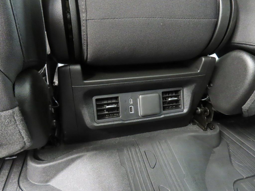 Used 2024 GMC Sierra 1500 Elevation w/ LPO, Elevation Black Package AWD/4WD image 11