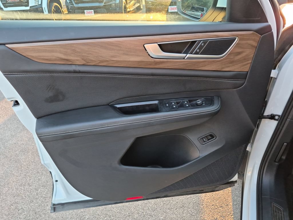 Used 2024 Volkswagen Atlas SE FWD image 19