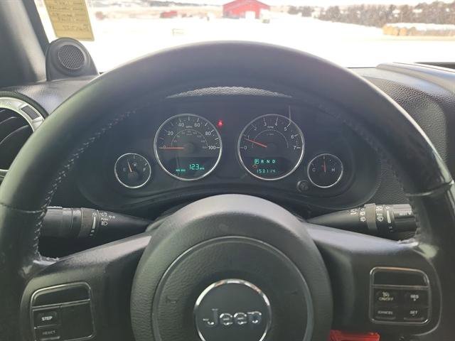 Used 2013 Jeep Wrangler Unlimited Sahara image 15