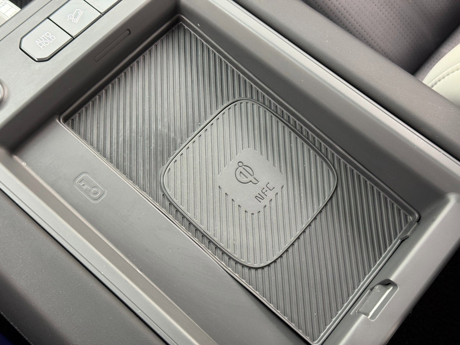 Used 2024 Kia EV9 GT-Line image 33