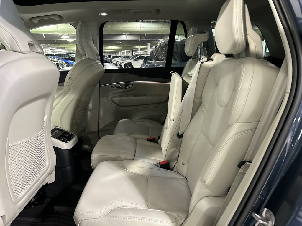 Certified 2025 Volvo XC90 T8 Ultra w/ Protection Package Premier AWD/4WD image 23