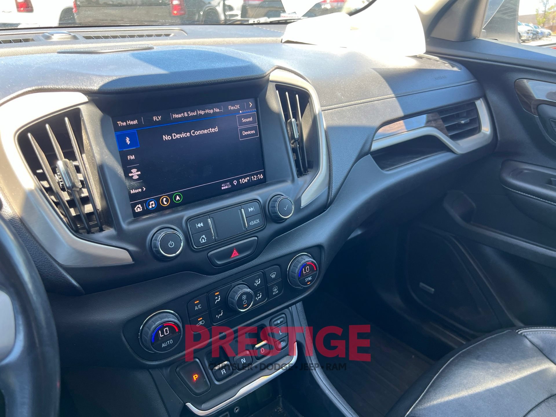 Used 2020 GMC Terrain Denali w/ Denali Premium Package FWD image 36