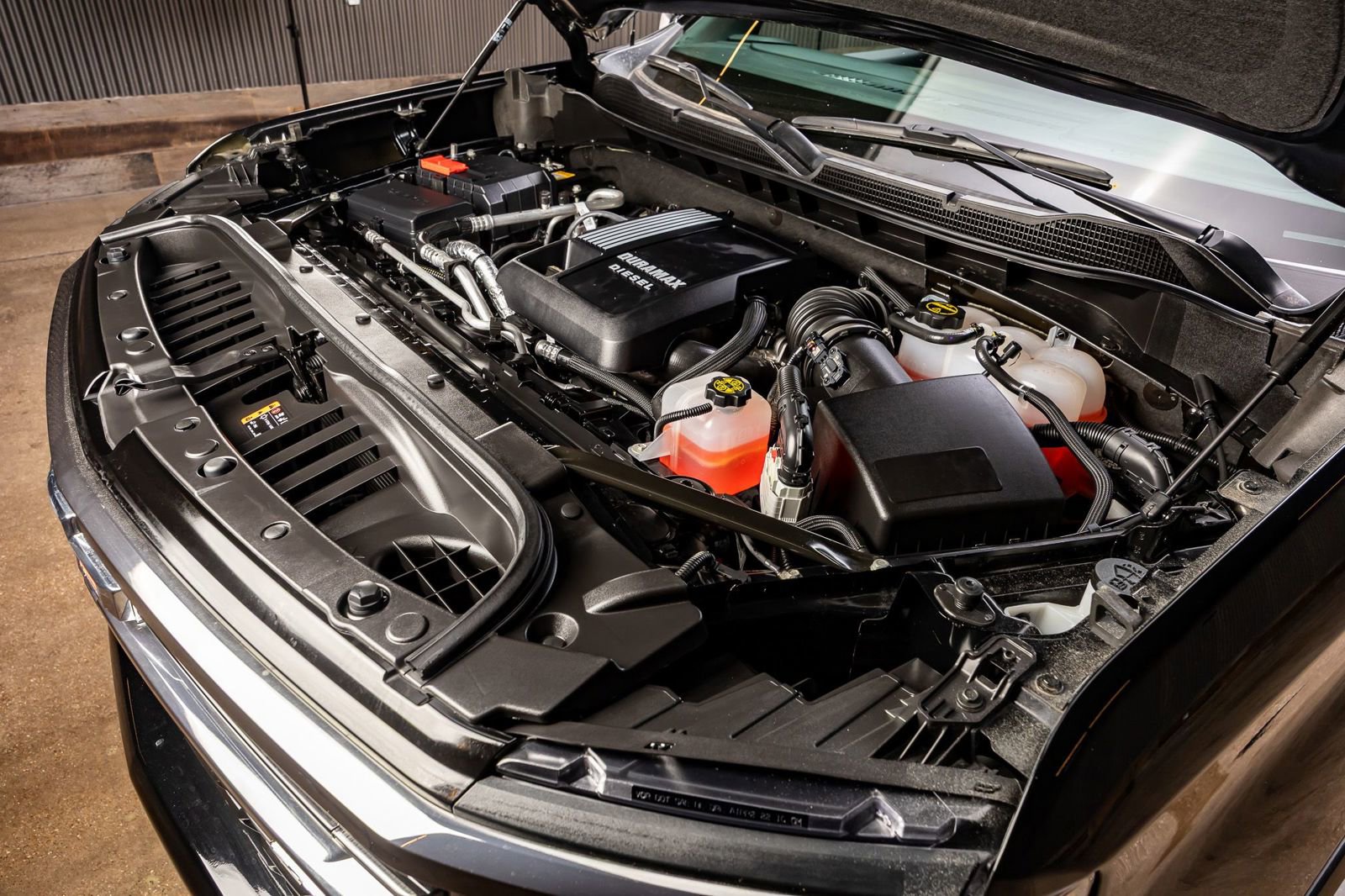 Used 2025 Chevrolet Silverado 1500 ZR2 image 40