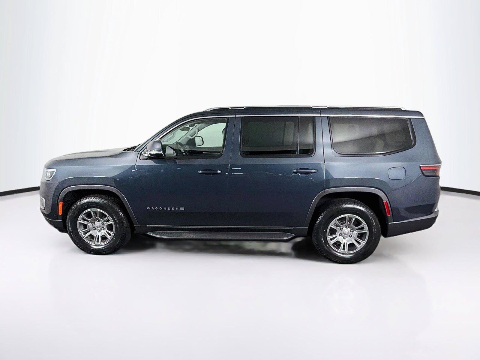 Used 2022 Jeep Wagoneer Series I AWD/4WD image 8