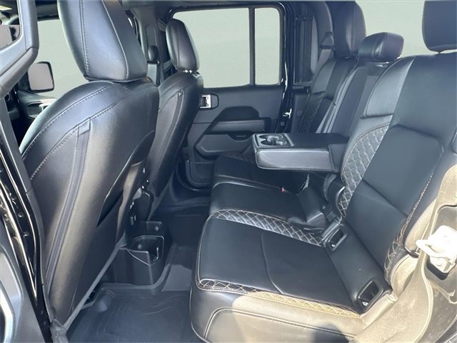 Used 2023 Jeep Gladiator Overland image 20