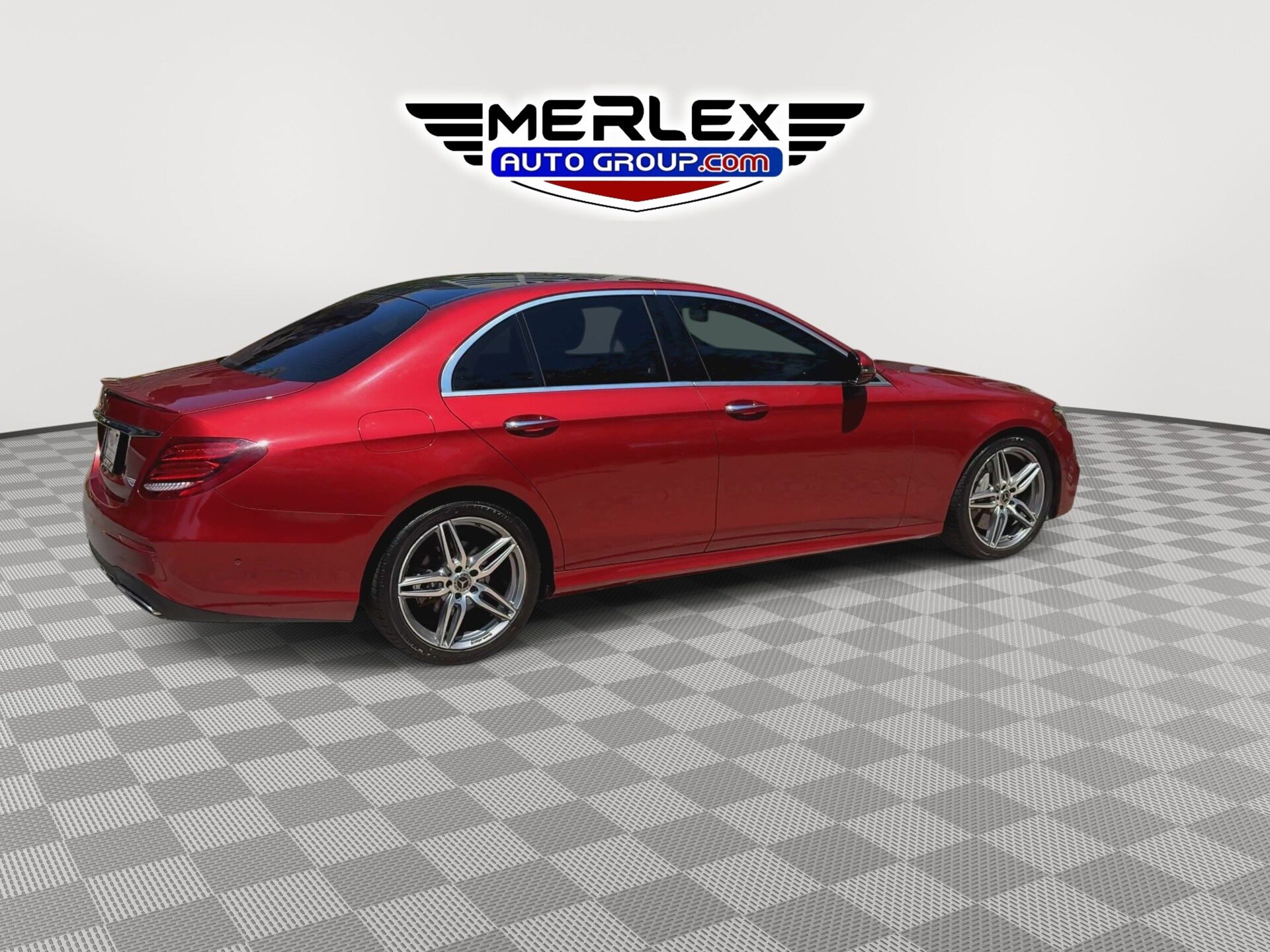 Used 2018 Mercedes-Benz E 300 w/ Premium 1 Package image 8