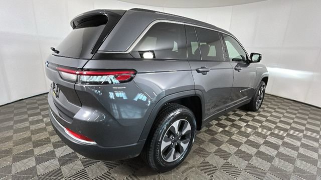 Used 2022 Jeep Grand Cherokee Limited 4xe AWD/4WD image 3