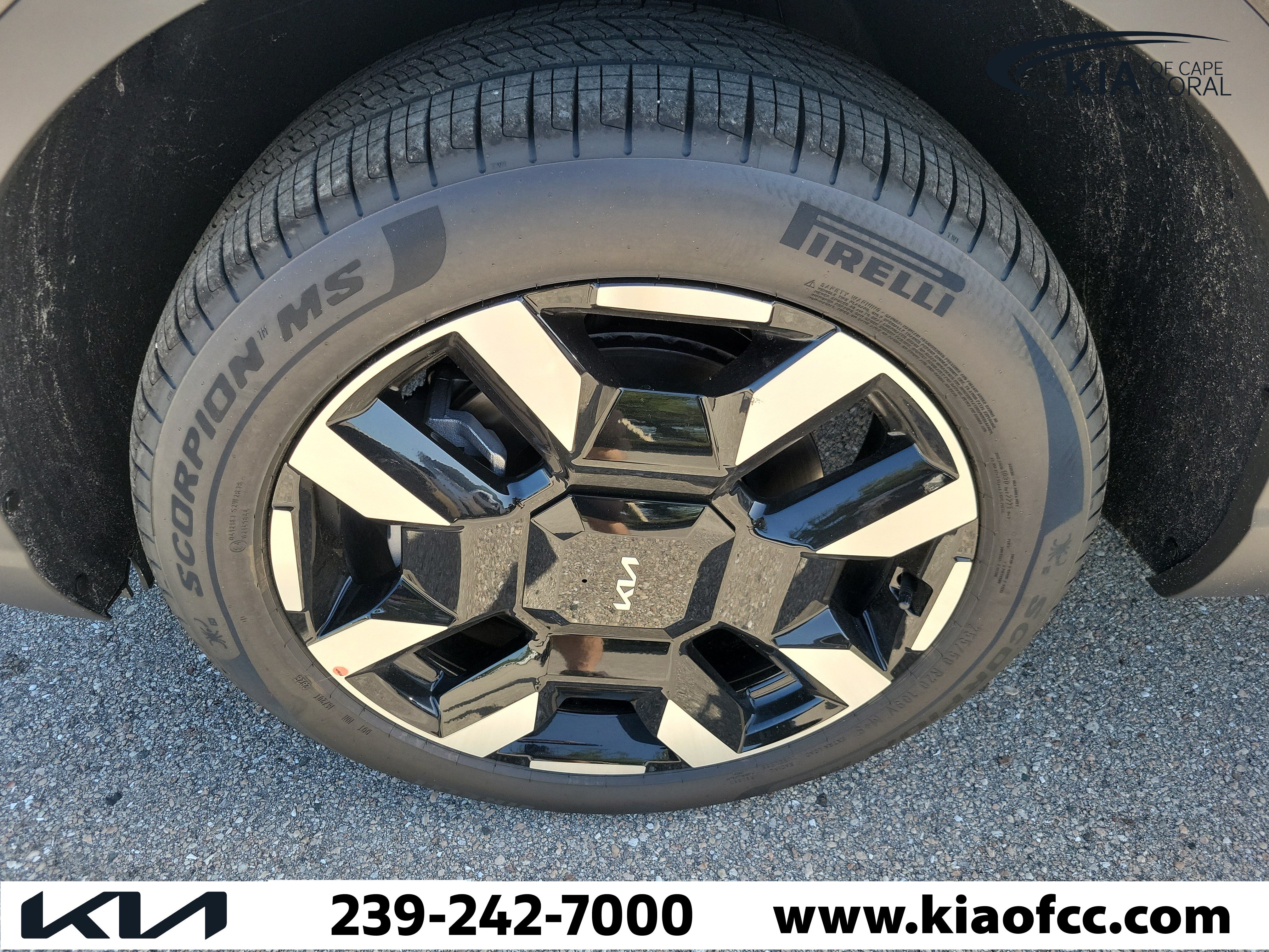 New 2027 Kia Telluride S w/ Towing Package FWD image 5