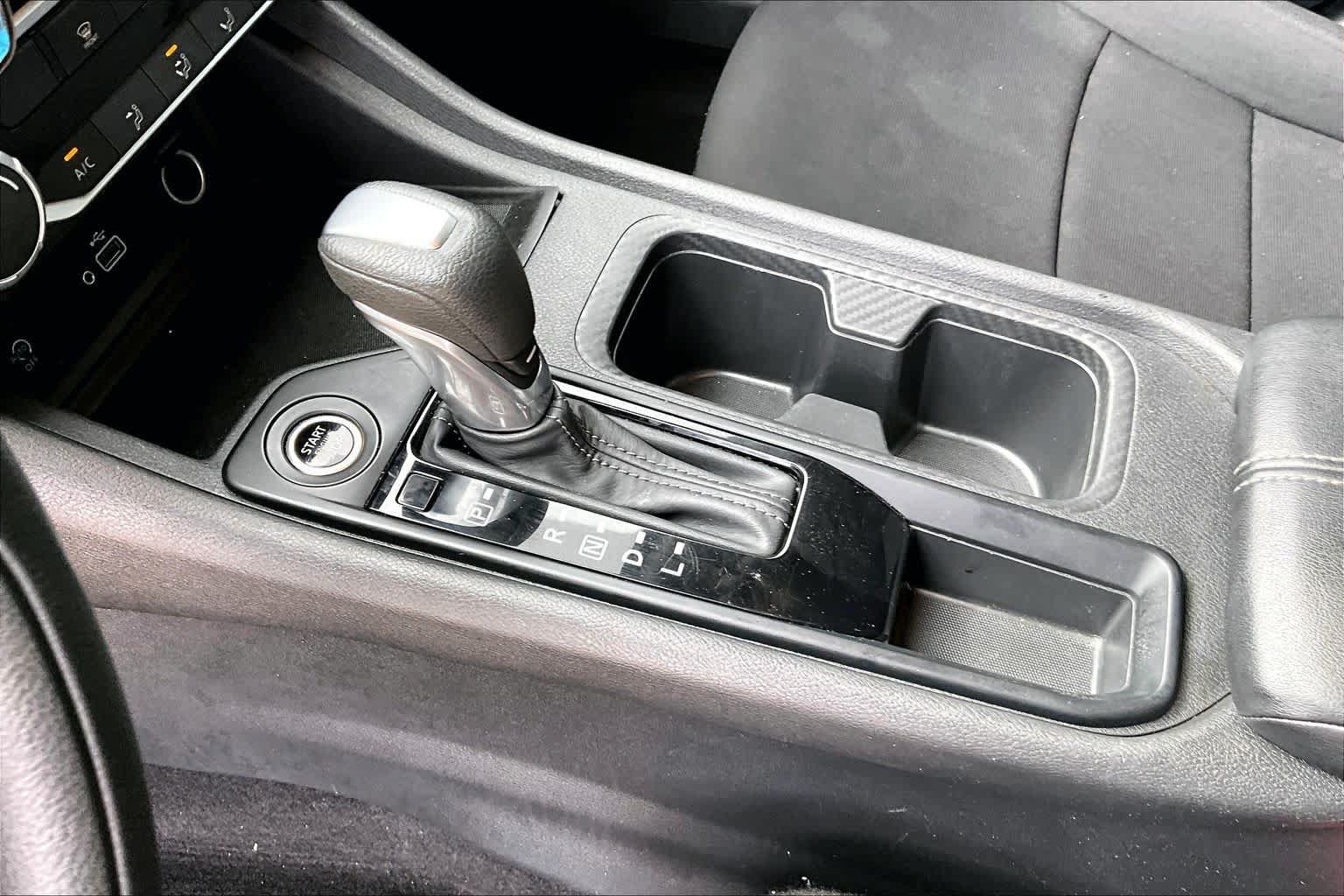 Used 2025 Nissan Sentra S FWD image 16
