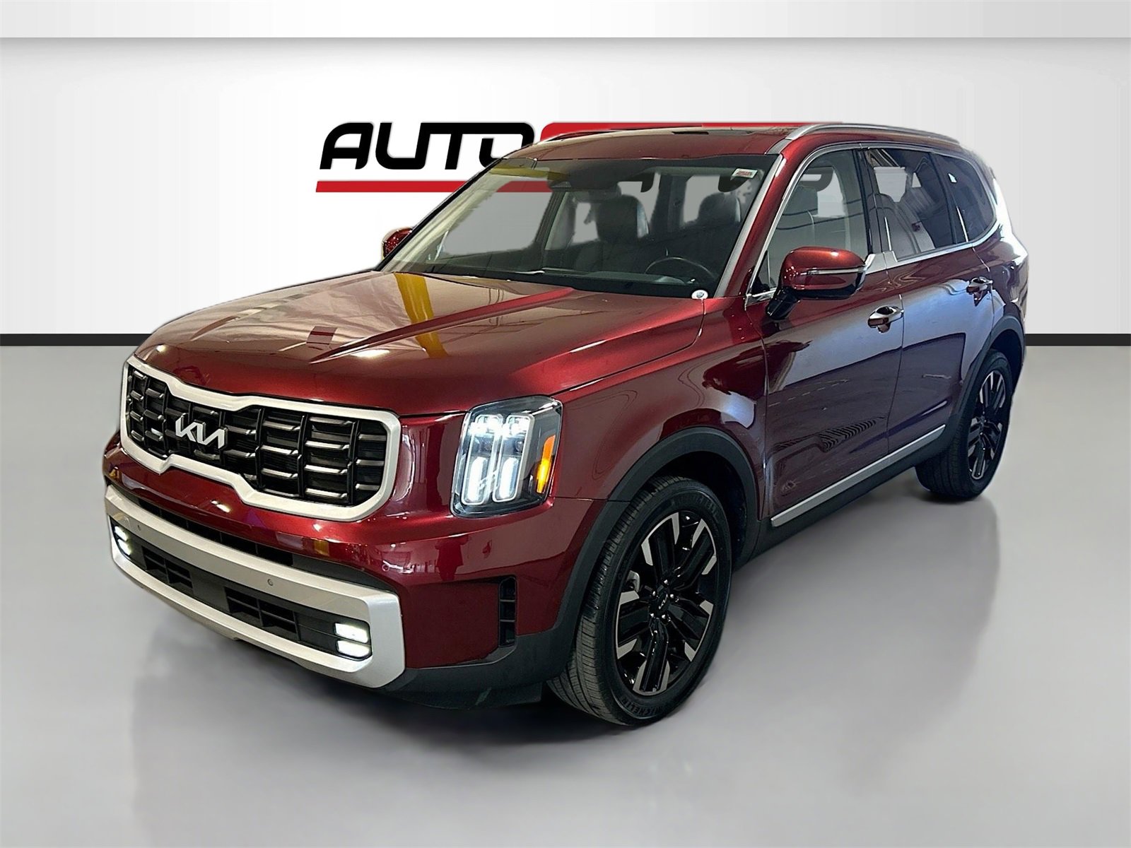 Used 2023 Kia Telluride SX image 3