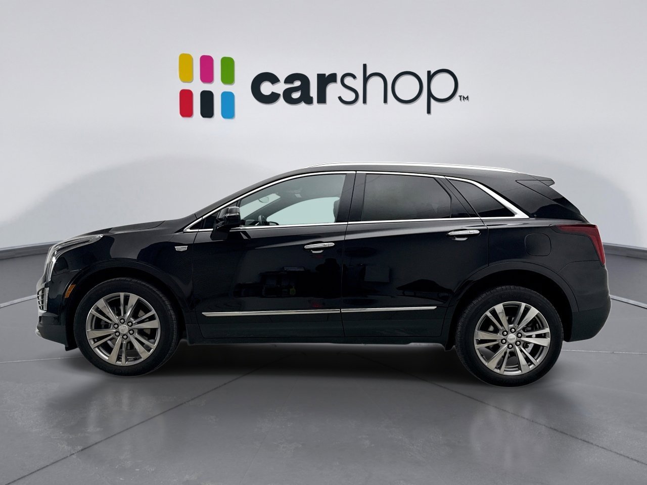 Used 2024 Cadillac XT5 Premium Luxury image 2