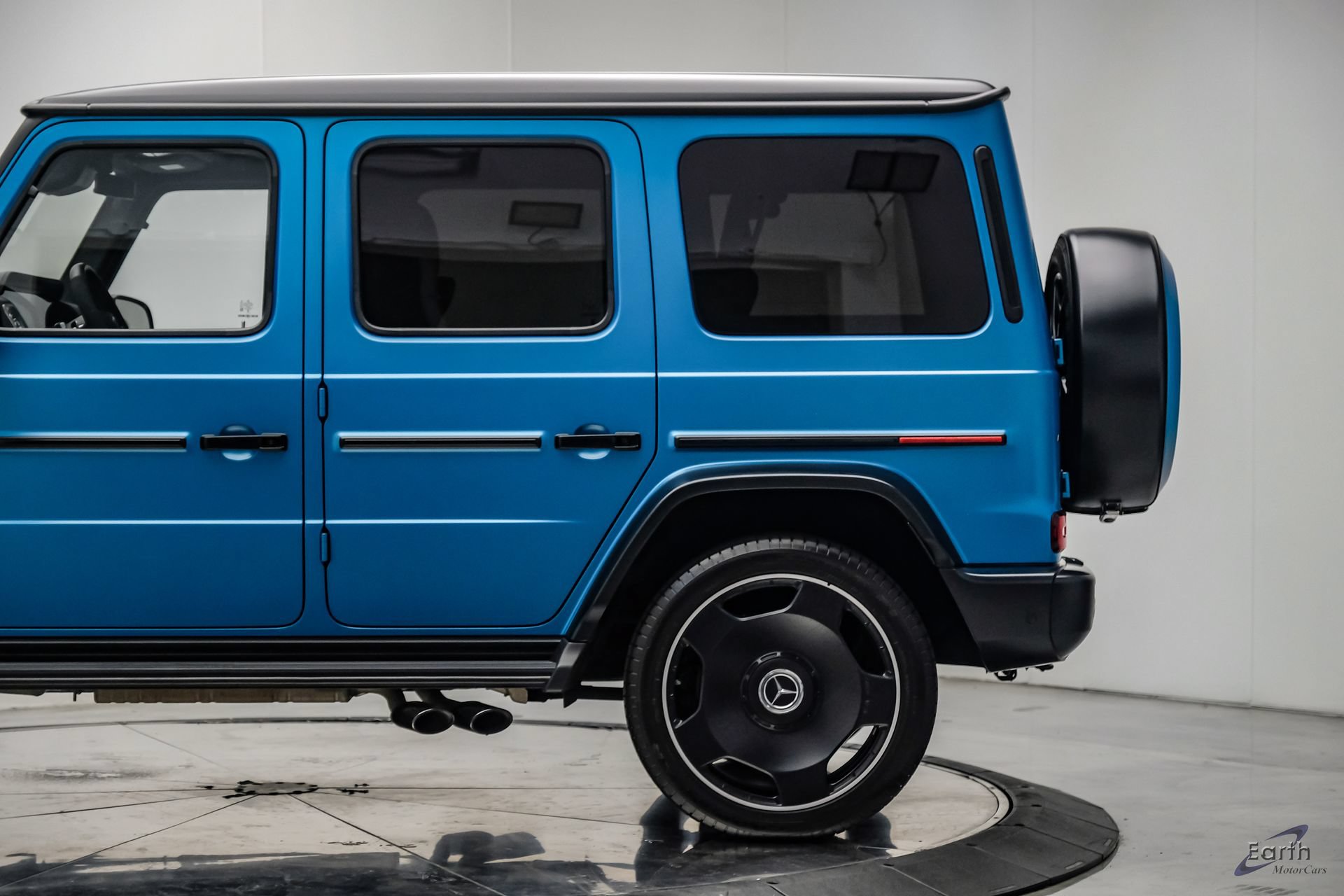 Used 2025 Mercedes-Benz G 63 AMG 4MATIC w/ Night Package Magno image 8