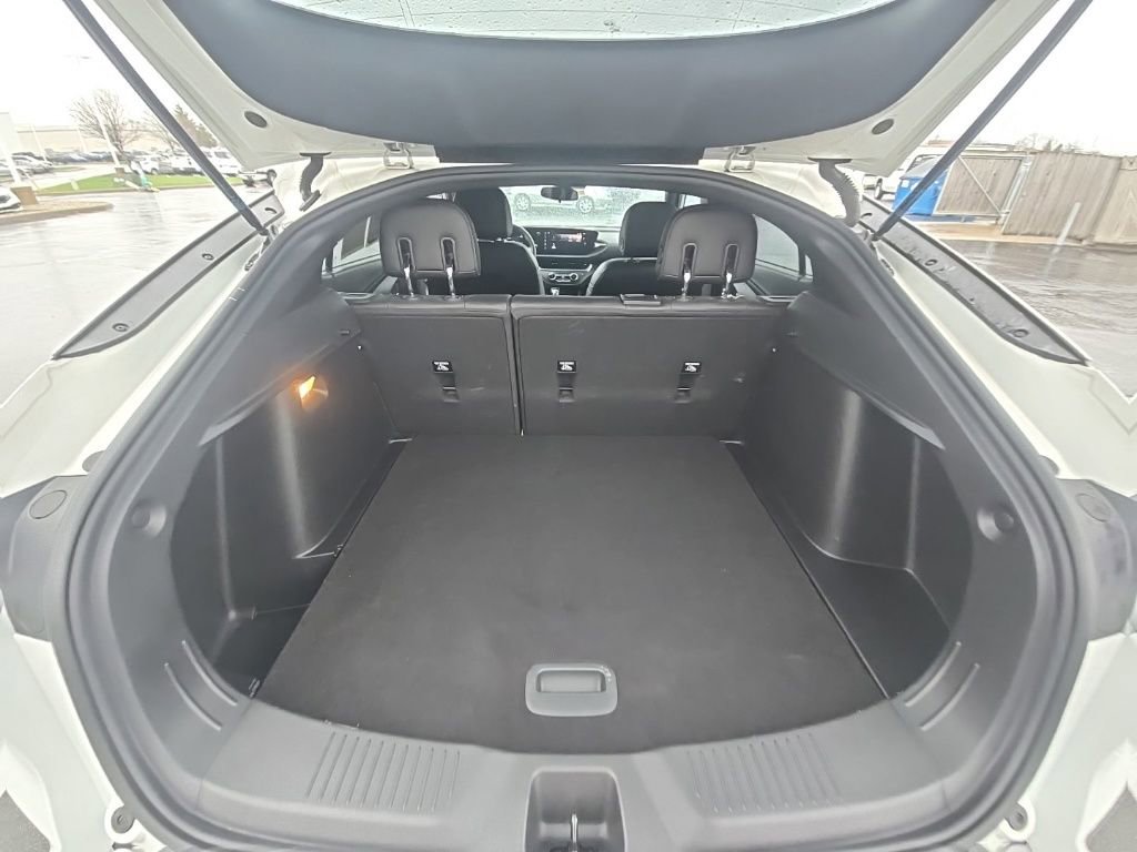 Used 2025 Buick Envista Preferred w/ Convenience I Package image 24