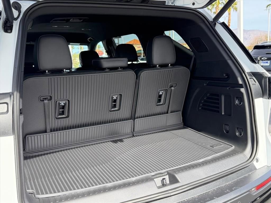 New 2026 Chevrolet Traverse LT w/ Midnight/Sport Edition image 8