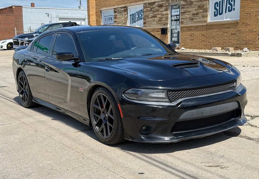 Used 2017 Dodge Charger R/T Scat Pack RWD image 4
