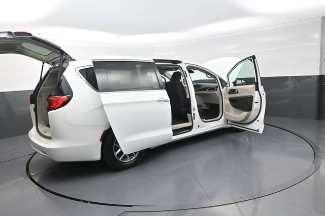 Used 2023 Chrysler Voyager LX FWD image 34