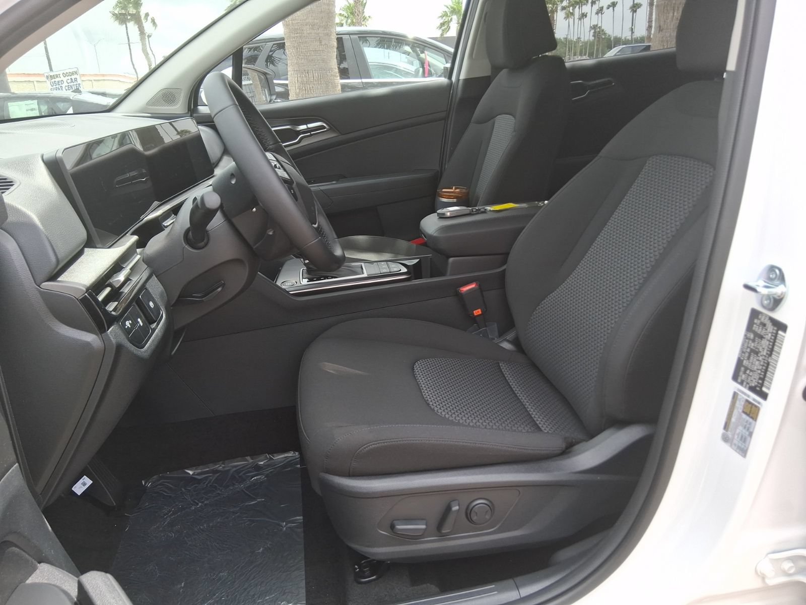 New 2026 Kia Sportage LX w/ LX Convenience Package FWD image 15