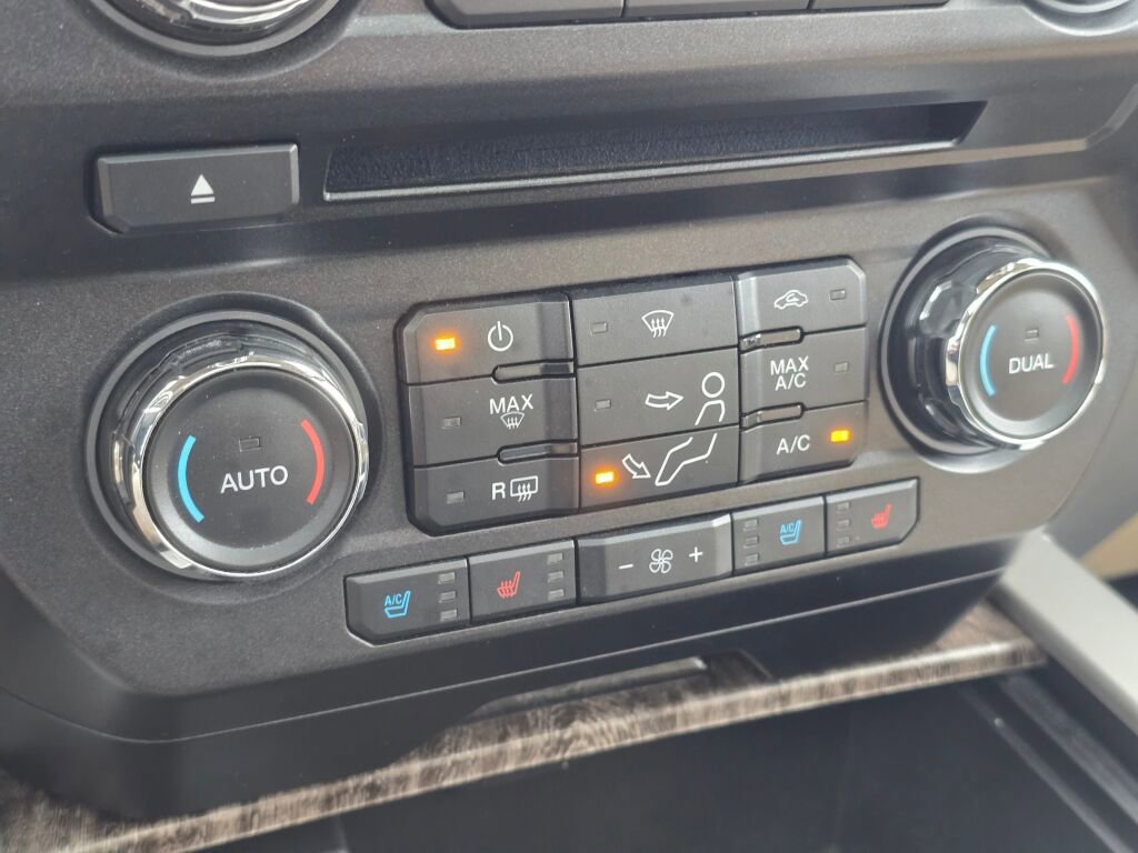 Used 2017 Ford F350 Lariat w/ Lariat Ultimate Package image 33