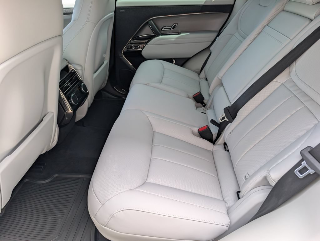 New 2026 Land Rover Range Rover Sport SE AWD/4WD image 22