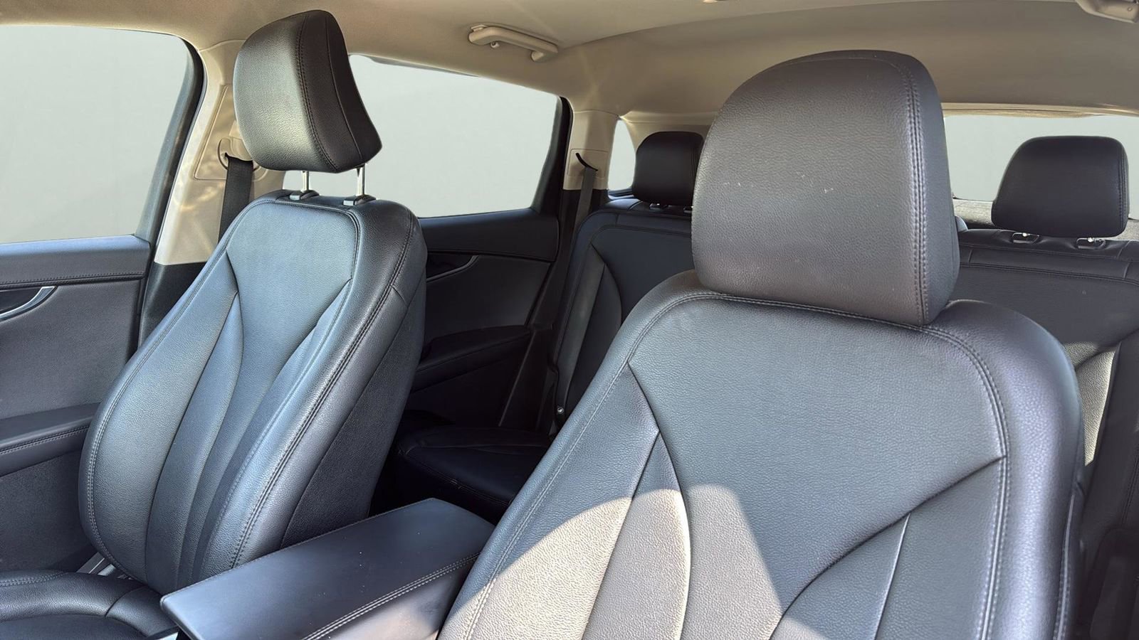 Used 2023 Lincoln Nautilus FWD w/ Premium Package image 6