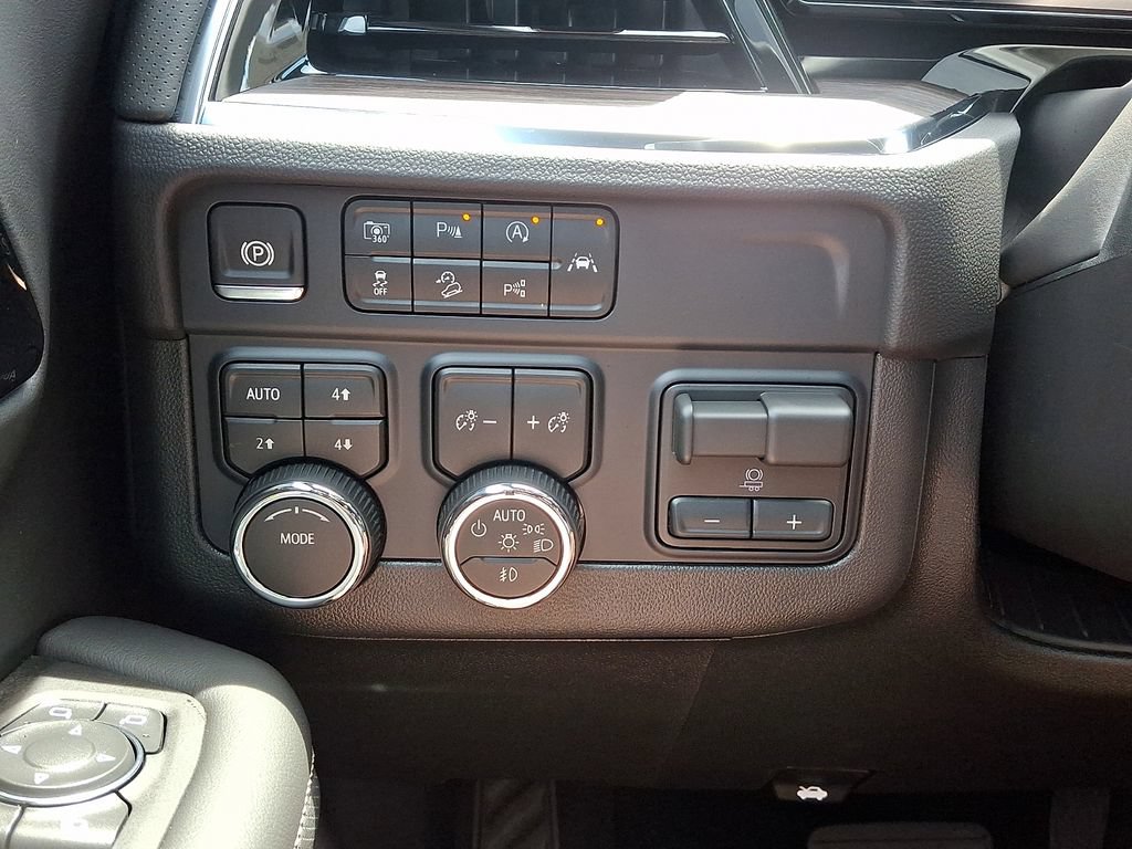 New 2026 Chevrolet Tahoe Premier AWD/4WD image 17