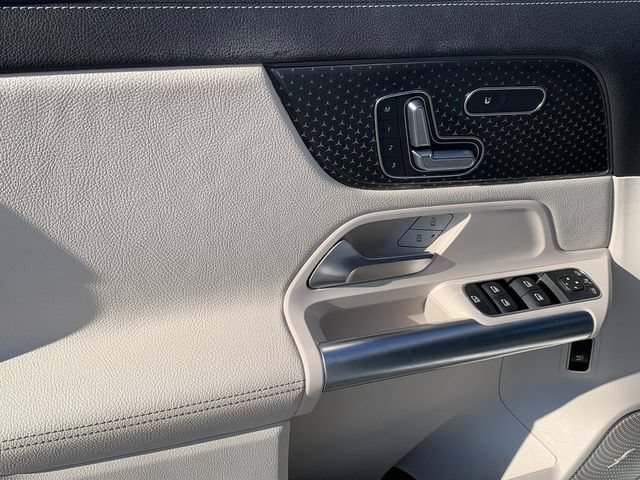 Used 2024 Mercedes-Benz GLA 250 4MATIC image 17