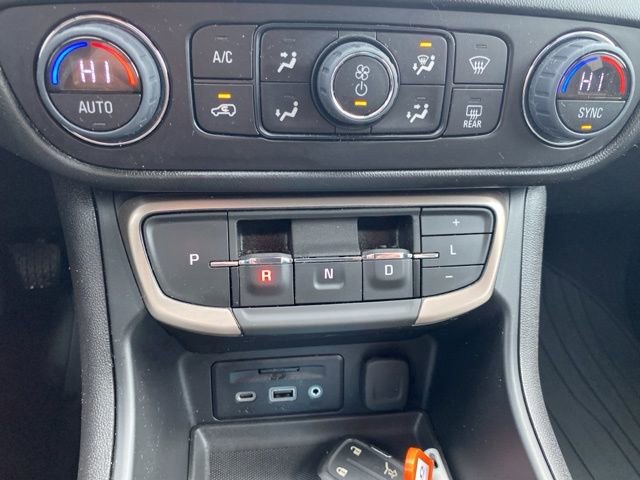 Used 2023 GMC Terrain Denali image 30