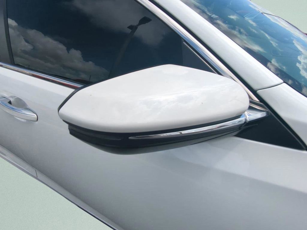 Used 2022 Honda Insight Touring image 27