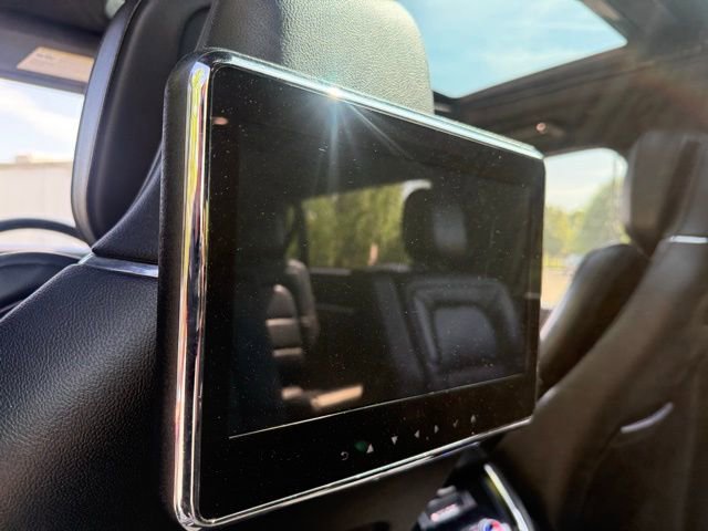 Used 2018 Lincoln Navigator L Reserve w/ Technology Package AWD/4WD image 17