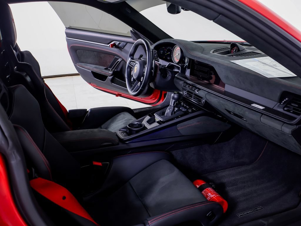 Certified 2025 Porsche 911 GT3 RS RWD image 7