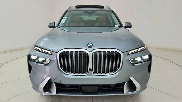 Used 2026 BMW X7 xDrive40i image 13