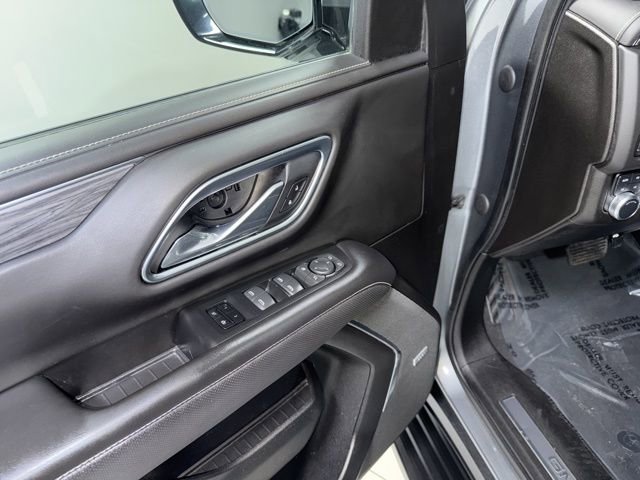 Used 2021 GMC Yukon XL SLT w/ SLT Luxury Plus Package image 15