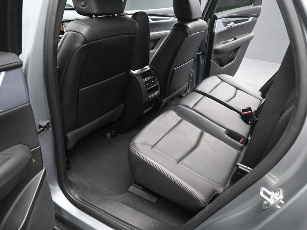 Certified 2025 Cadillac XT5 Premium Luxury image 12