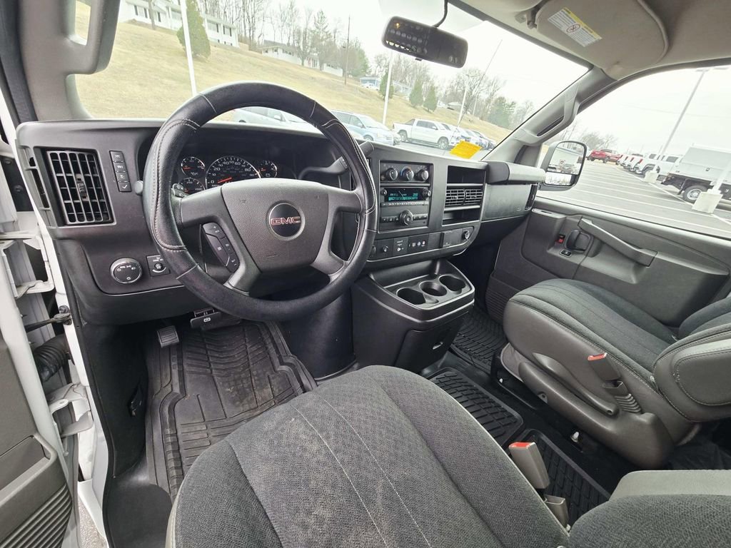 Used 2021 GMC Savana 2500 w/ Driver Convenience Package image 9