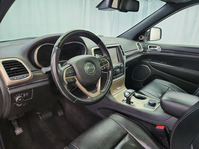 Used 2015 Jeep Grand Cherokee Overland w/ Advanced Technology Group AWD/4WD image 9