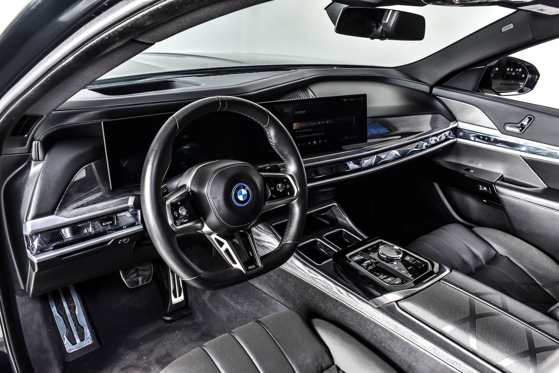 Used 2023 BMW i7 xDrive60 AWD/4WD image 15