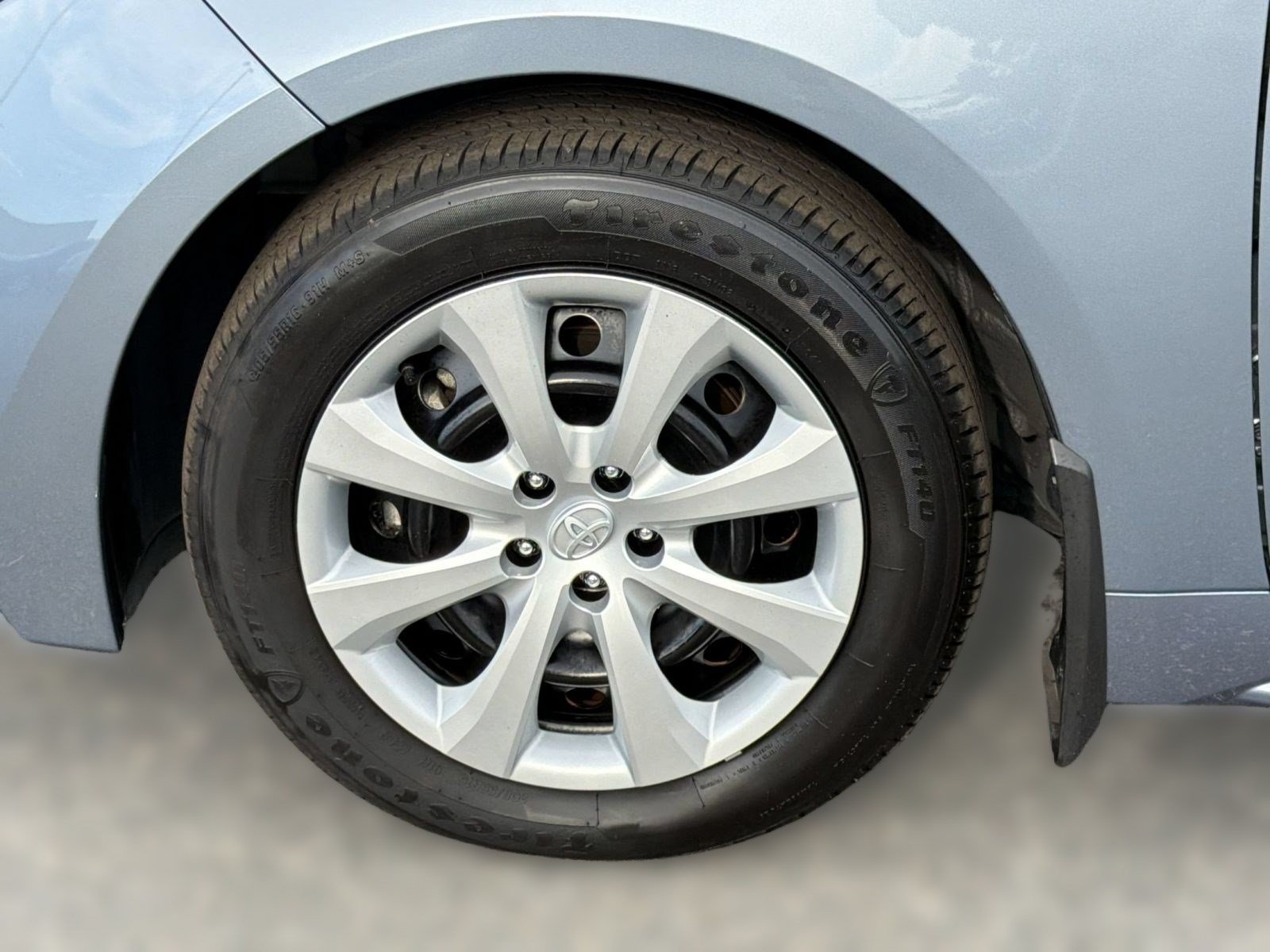 Used 2025 Toyota Corolla LE FWD image 13