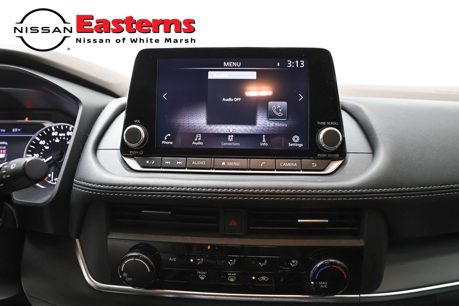 Used 2023 Nissan Rogue S AWD/4WD image 12