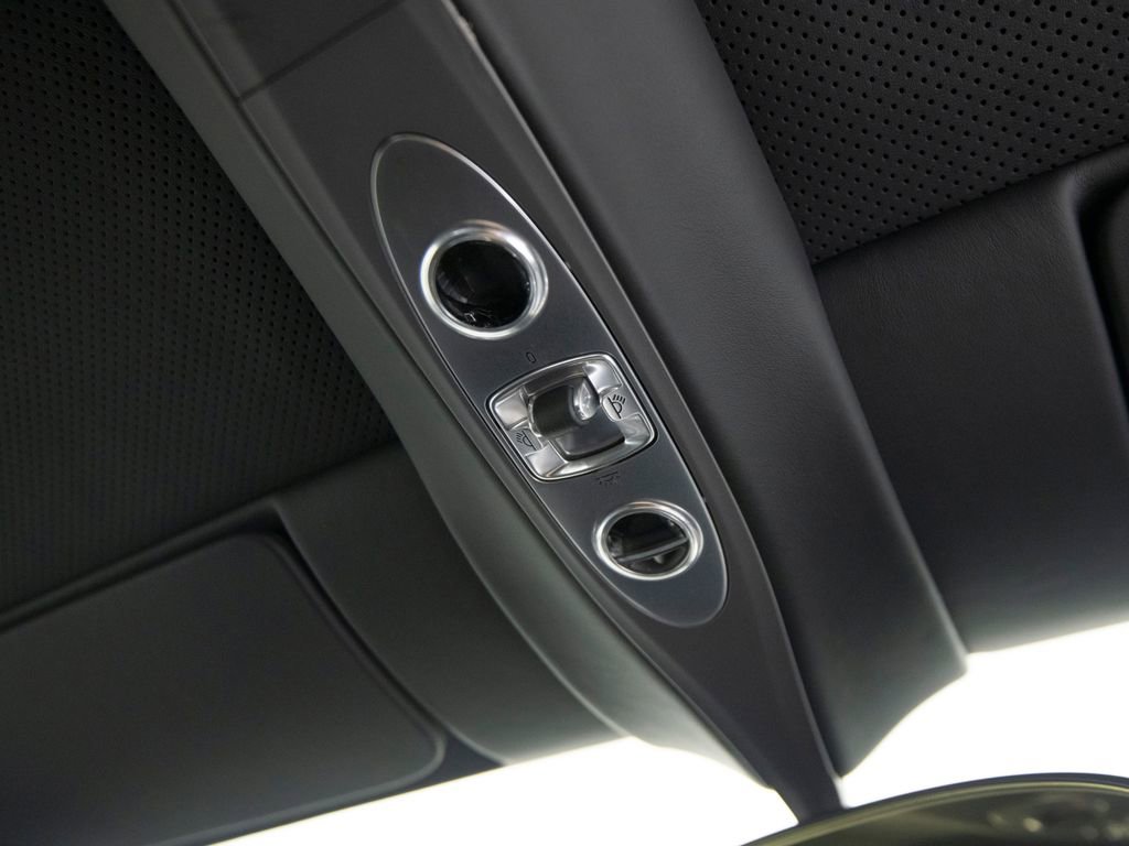 Used 2019 Bugatti Chiron image 72