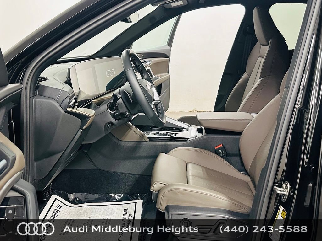 Certified 2025 Audi Q5 Premium Plus w/ Premium Plus AWD/4WD image 12